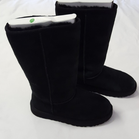 Classic black Uggs - Picture 2 of 7